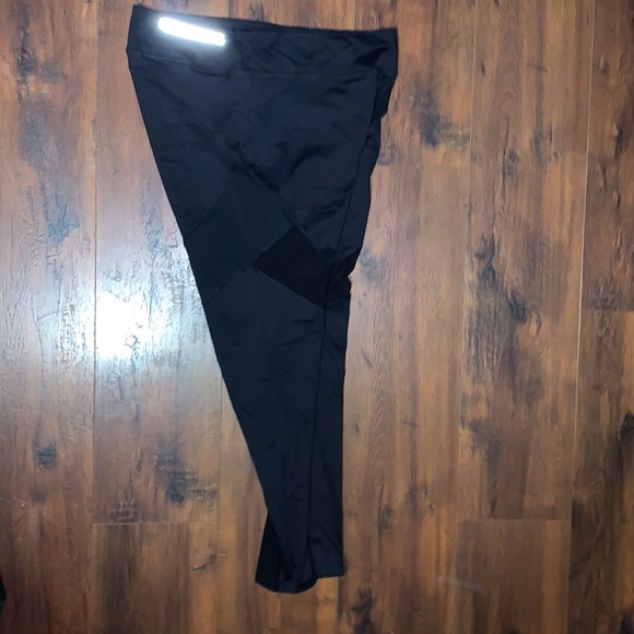 ❤️FOREVER 21 PLUS LEGGINGS ❤️ - Picture 7 of 8